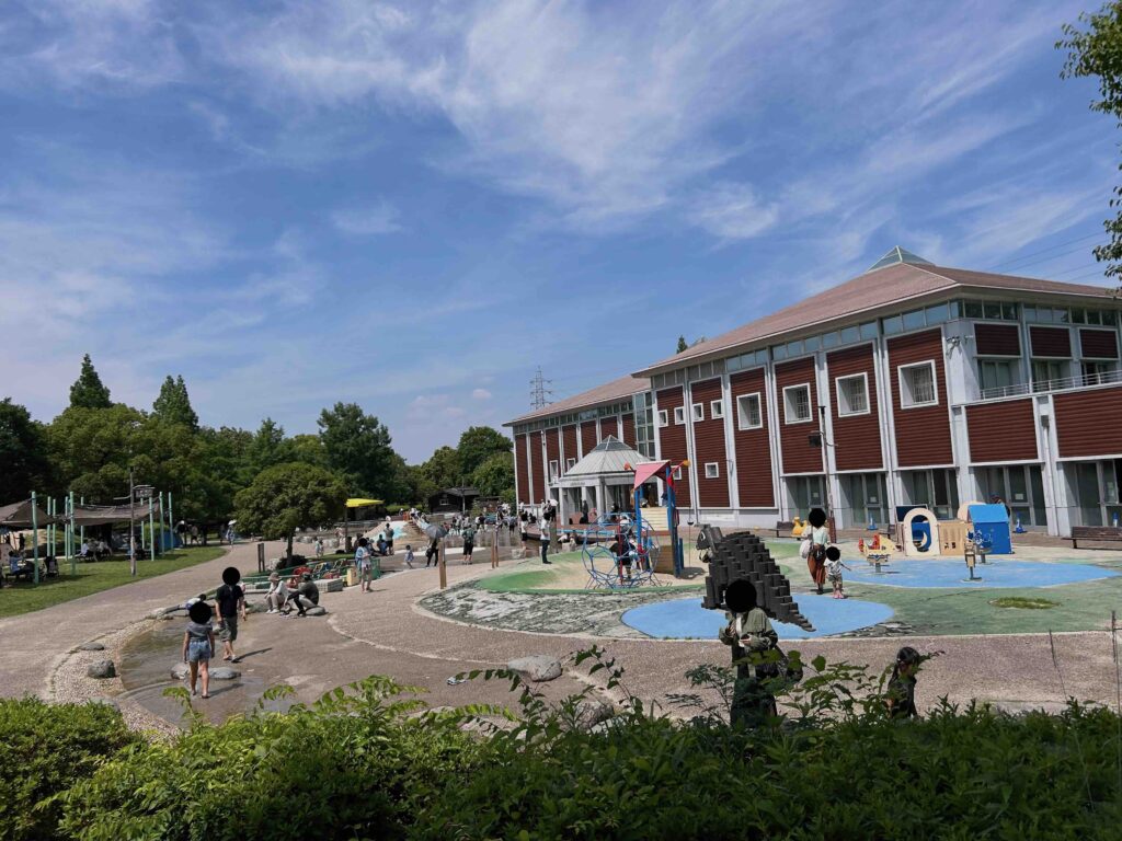 幼児遊具広場