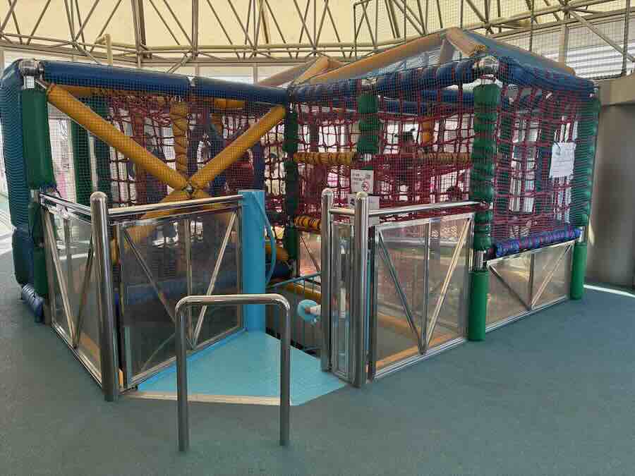 戸田川緑地公園　ボールプール