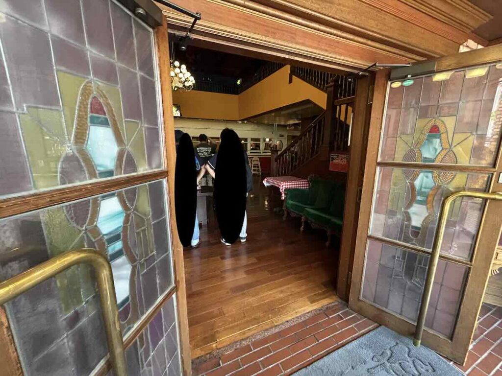 オールドスパゲティーファクトリー 名古屋南 入り口