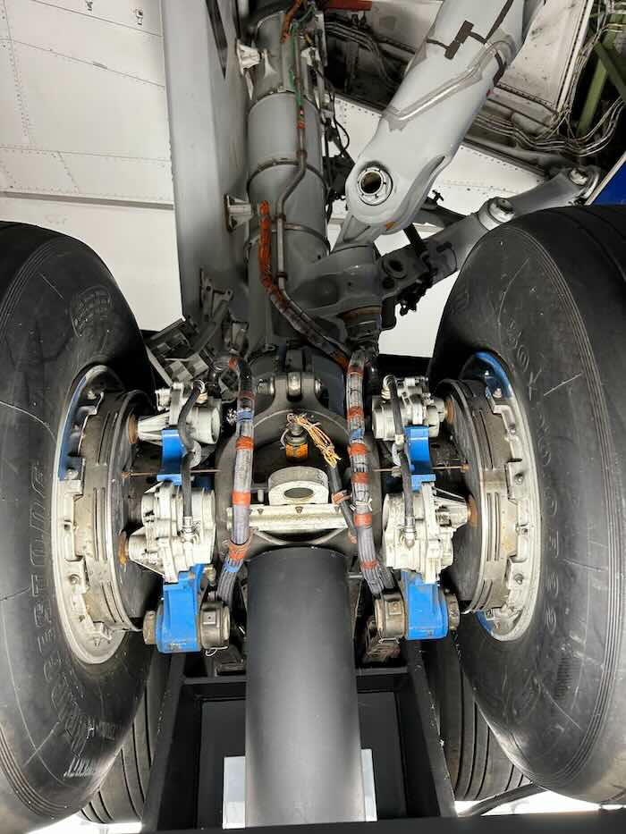 セントレア フライトオブドリームズ ボーイング787 タイヤ