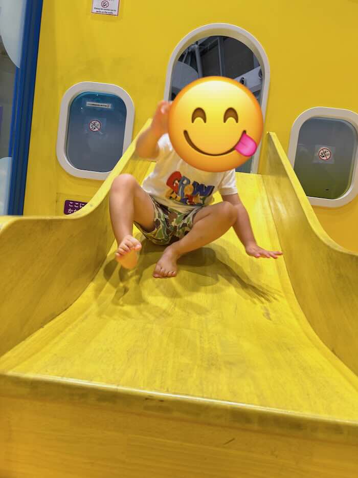 セントレア フライトオブドリームズ キッズエリア 滑り台