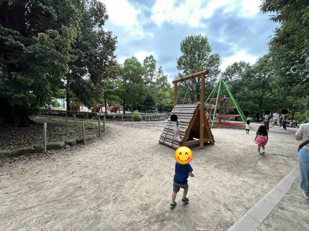 刈谷ハイウェイオアシス　岩ケ池公園　ちびっこ広場　ロープウェイ