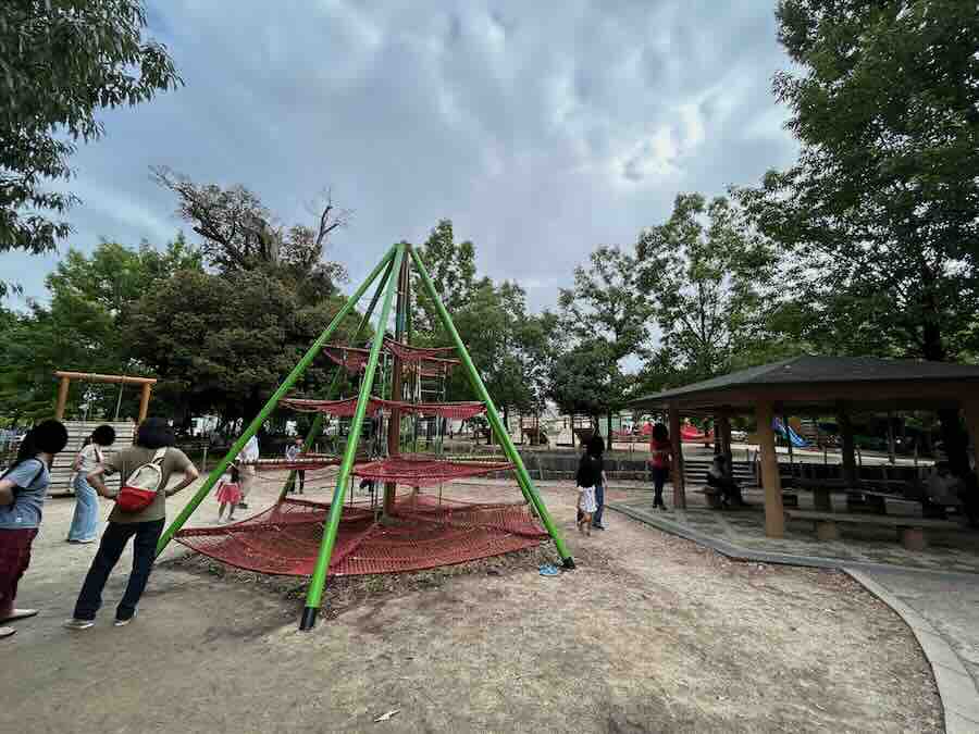 刈谷ハイウェイオアシス　岩ケ池公園　ちびっこ広場　ネット