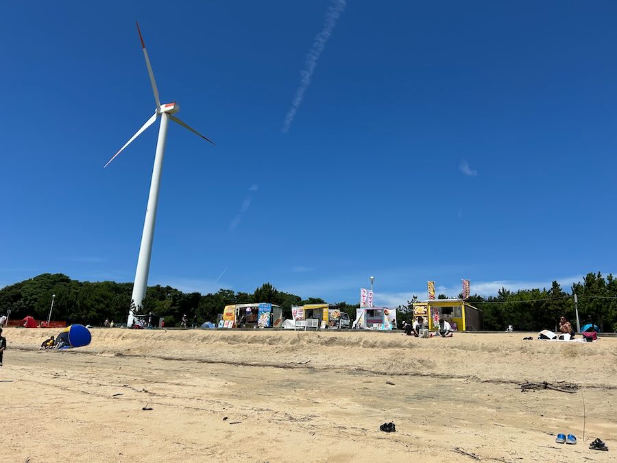 新舞子マリンパーク ビーチ ピクニック 芝生 海遊び 砂遊び 売店