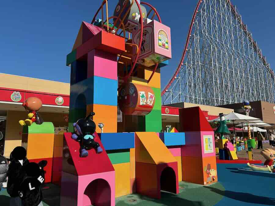 名古屋アンパンマンこどもミュージアム＆パーク　積み木の観覧車　シンボル