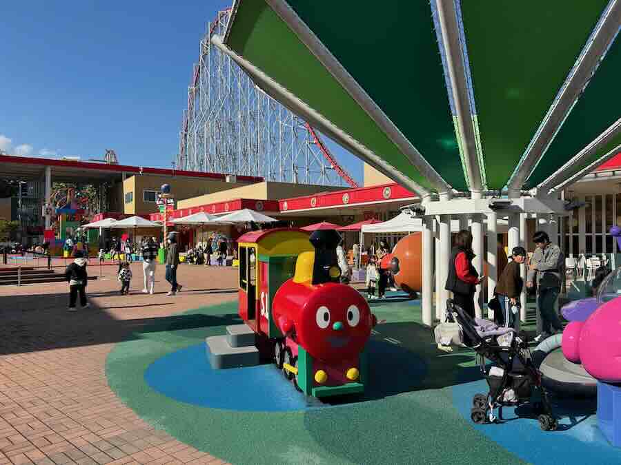 名古屋アンパンマンこどもミュージアム＆パーク　のりものパレード