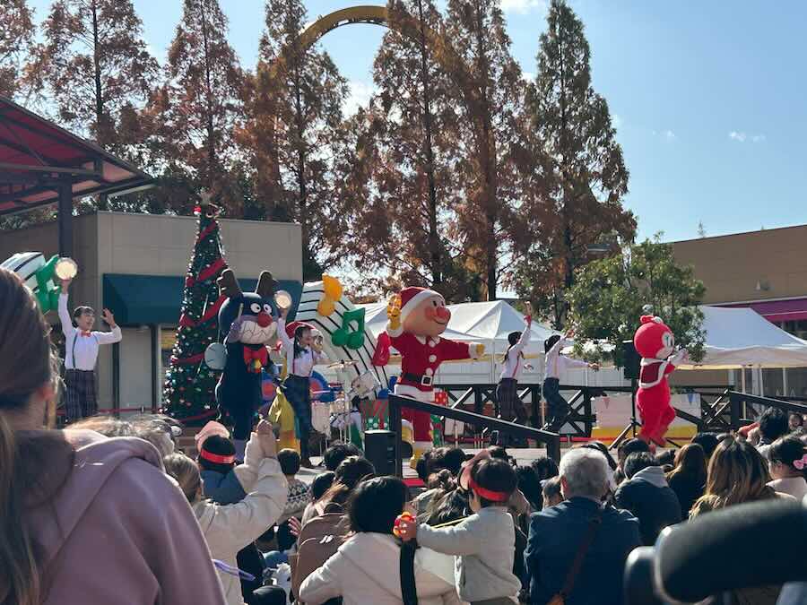 名古屋アンパンマンこどもミュージアム＆パーク　ウッドステージ（屋外）　パレード