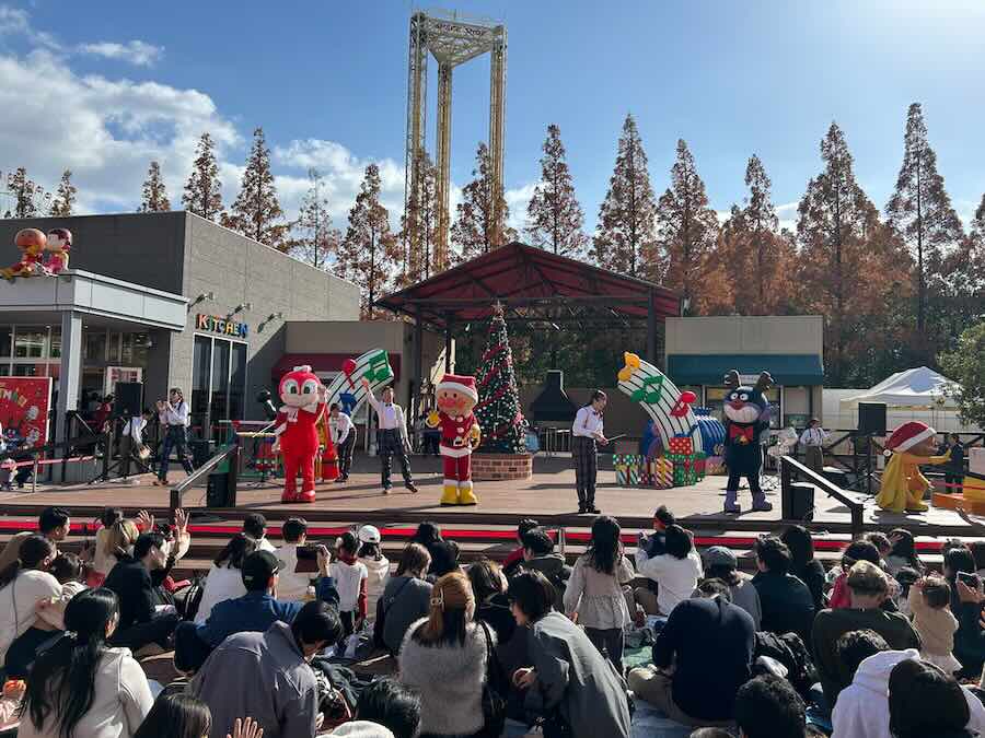 名古屋アンパンマンこどもミュージアム＆パーク　ウッドステージ（屋外）　パレード