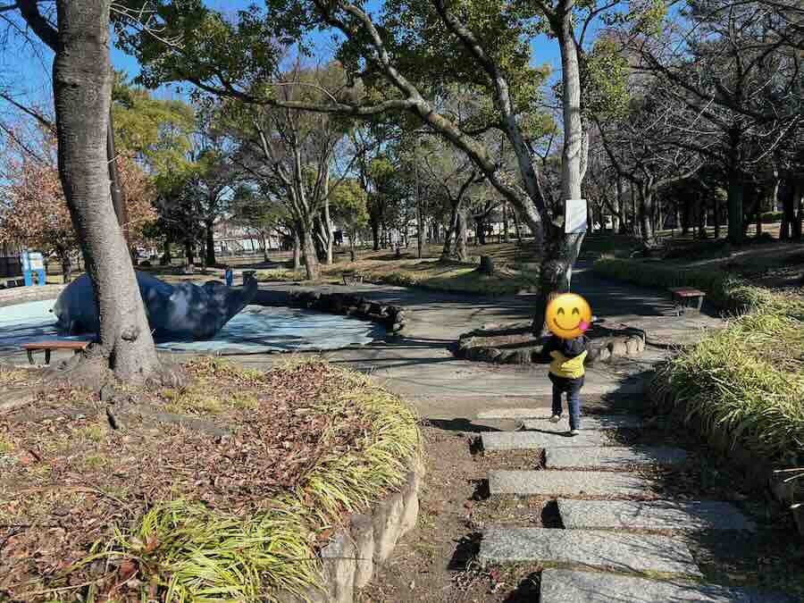 道徳公園　くじら池