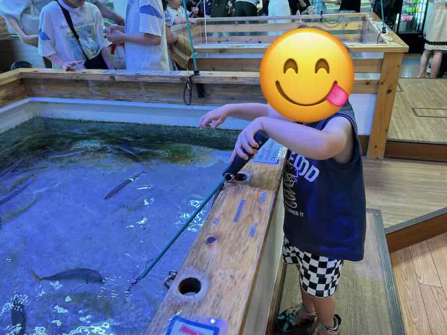 南知多ビーチランド＆おもちゃ王国　ふれあいおさかな館　釣り　エサ