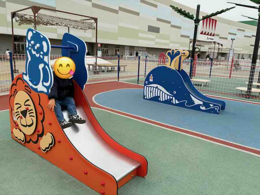 ららぽーとみなとアクルス　屋外遊具　室内遊び場　幼児エリア　滑り台