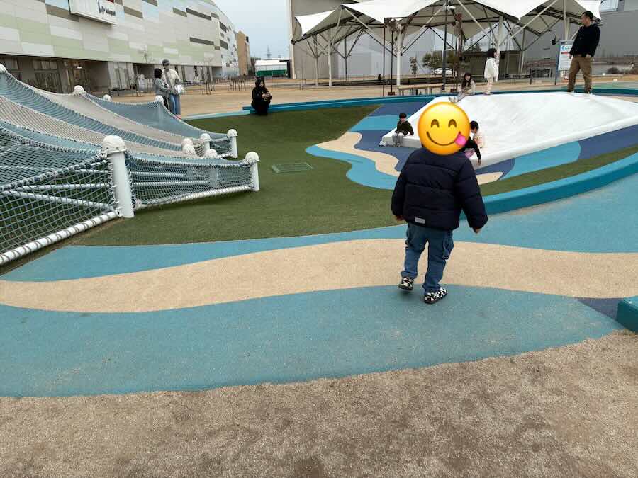 ららぽーとみなとアクルス　屋外遊具　室内遊び場　ラージフォール＆キャナルネット
