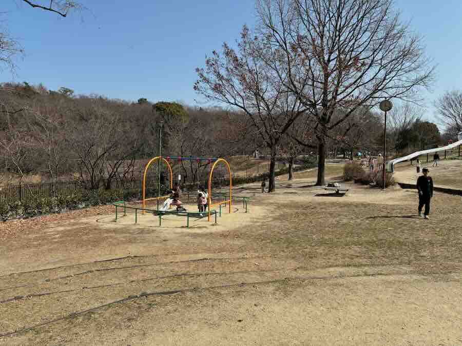天白公園 遊具 ブランコ