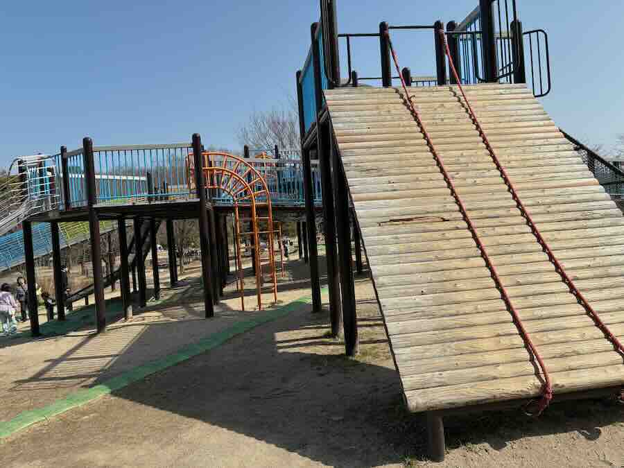 天白公園 遊具 ローラー滑り台 子連れ アスレチック