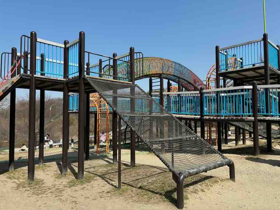 天白公園 遊具 ローラー滑り台 子連れ アスレチック 縄