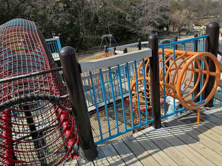 天白公園 遊具 ローラー滑り台 子連れ アスレチック 縄