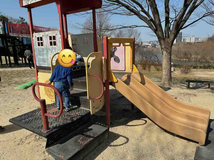 天白公園 遊具 滑り台 子連れ 幼児用遊具