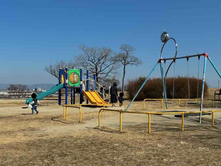 滝の水公園 遊具 景色 パノラマビュー 夜景