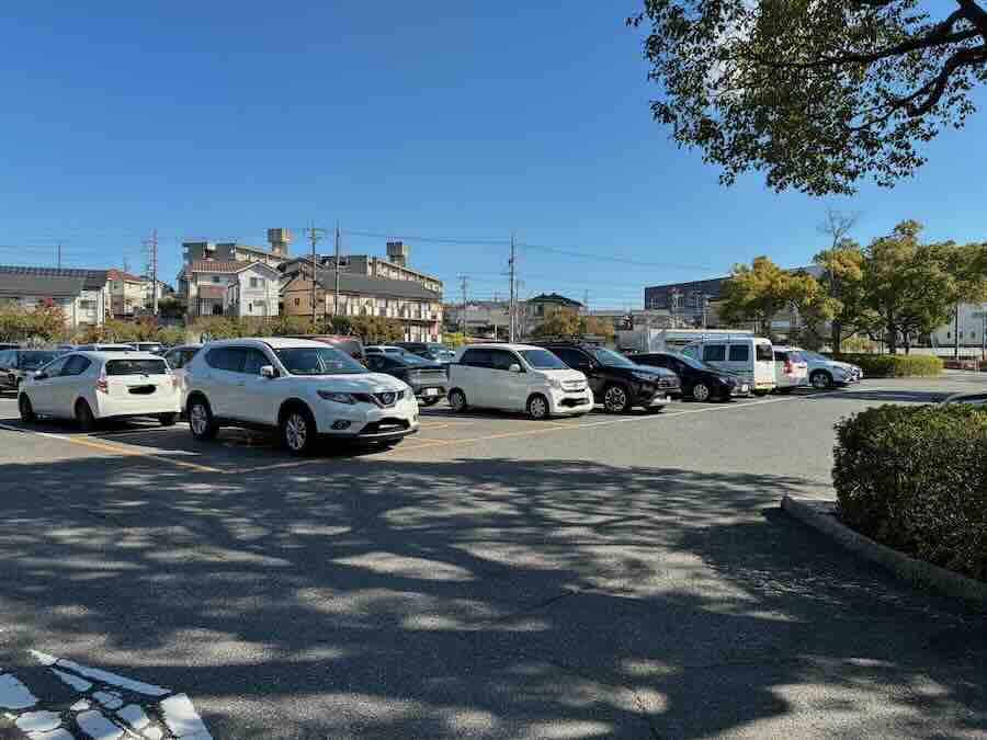 平地公園 ゴーカート 遊具 ピクニック 子ども 子連れ レビュー 交通公園 自転車 滑り台 芝生 砂場 ベンチ 花見 駐車場