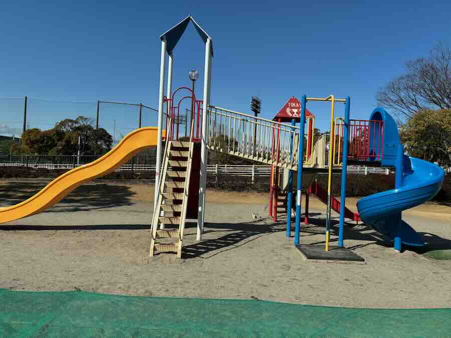 平地公園 ゴーカート 遊具 ピクニック 子ども 子連れ レビュー 交通公園 自転車 滑り台