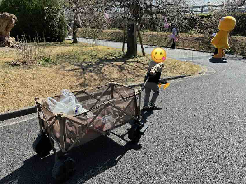 しだれ梅園　しだれ梅祭り　デラファーム　deraファーム　動物ふれあい　トイレ　牛　ひよこ