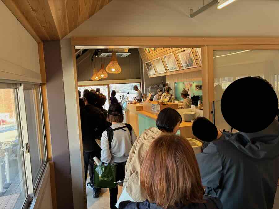 しだれ梅園　しだれ梅祭り　デラファーム　deraファーム　動物ふれあい　ソフトクリーム　ジェラート