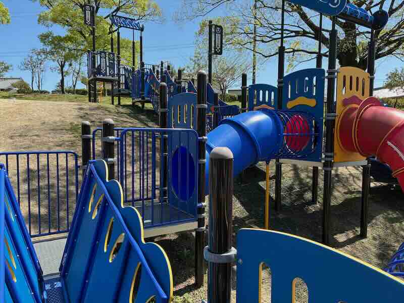 於大公園　大型遊具　ロング滑り台　忍者　リニューアル